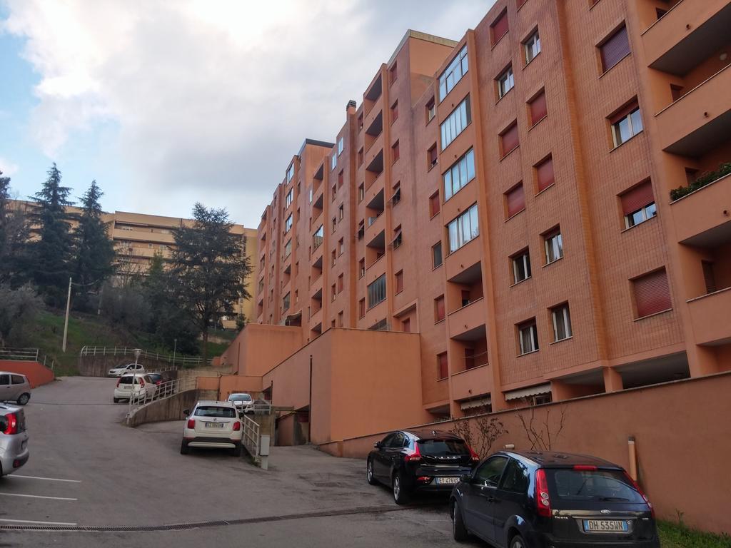 Accogliente E Ospitale B&B 페루자 외부 사진